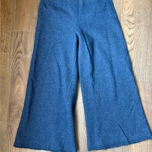 Benneton wool/cashmere sweater pants